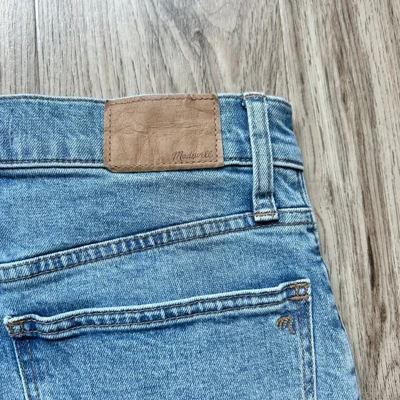 Madewell The Mom Jean Super High Waisted in Basley Wash Size 26